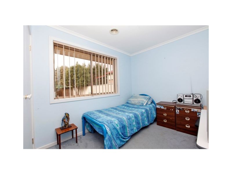 11 Waterford Avenue, Craigieburn VIC 3064