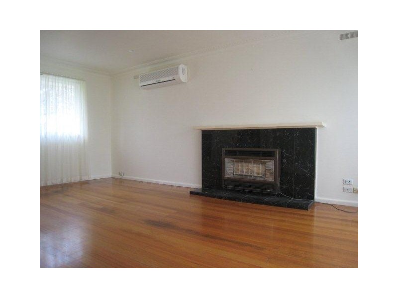 6 Eve Court, Craigieburn VIC 3064