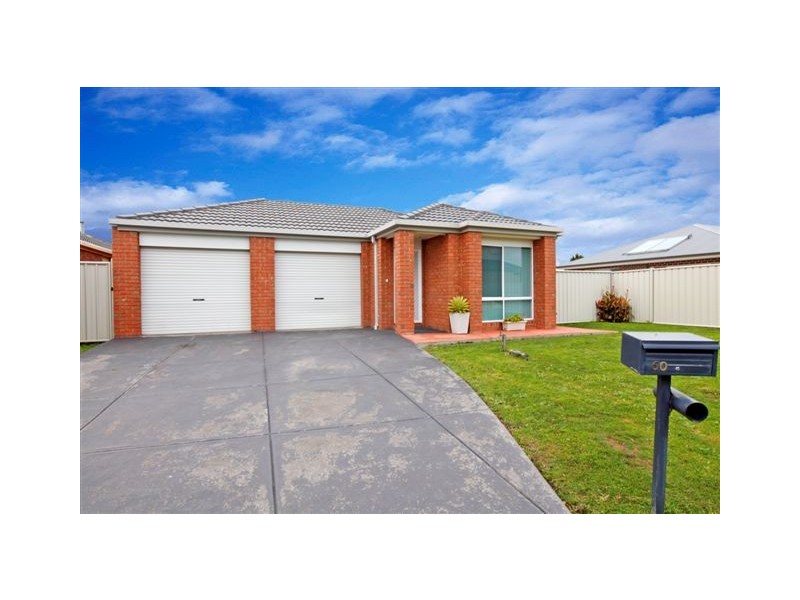 60 Mulberry Pass, Craigieburn VIC 3064