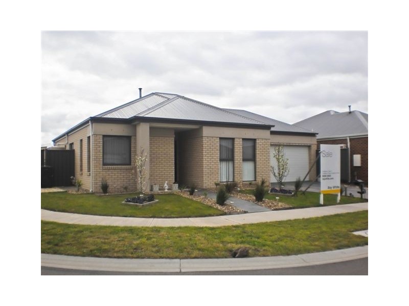 41 Kinglake Crescent, Craigieburn VIC 3064