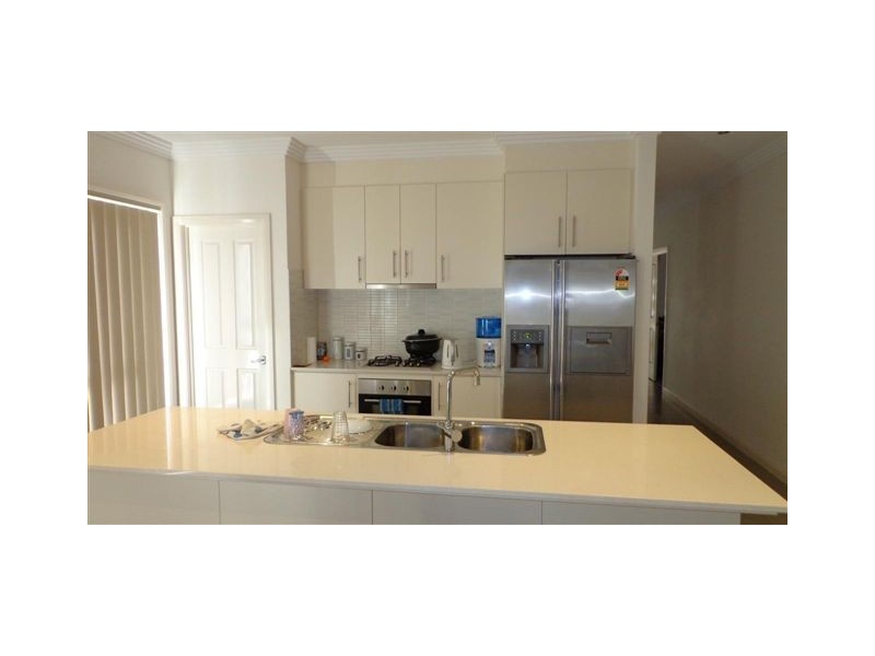 8 Hartow Street, Craigieburn VIC 3064