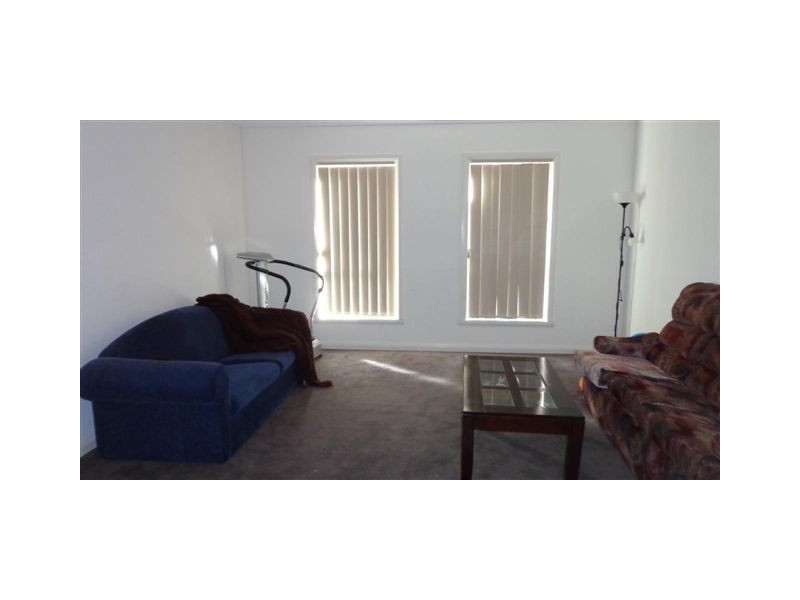 8 Hartow Street, Craigieburn VIC 3064
