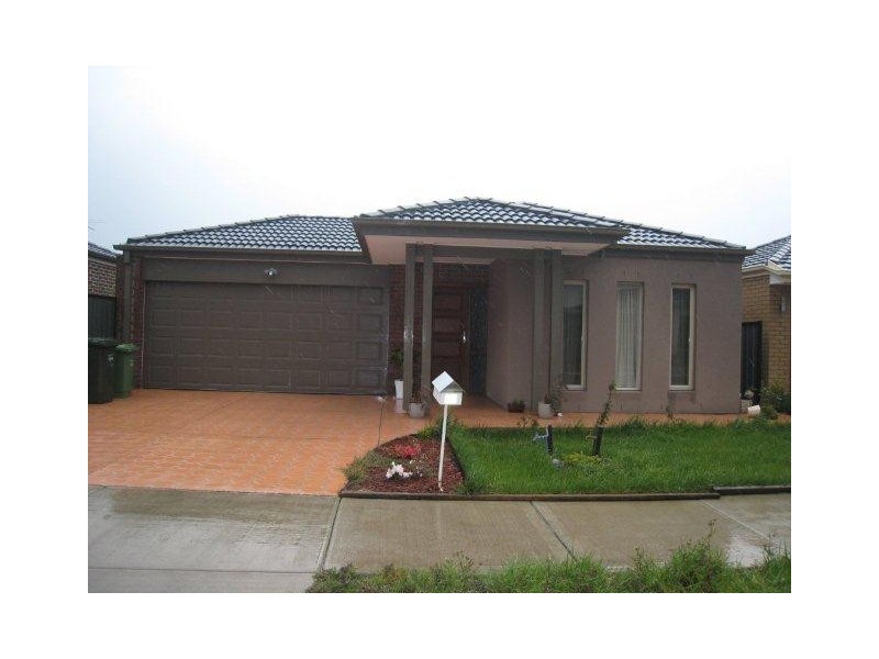 20 Falls Avenue, Craigieburn VIC 3064