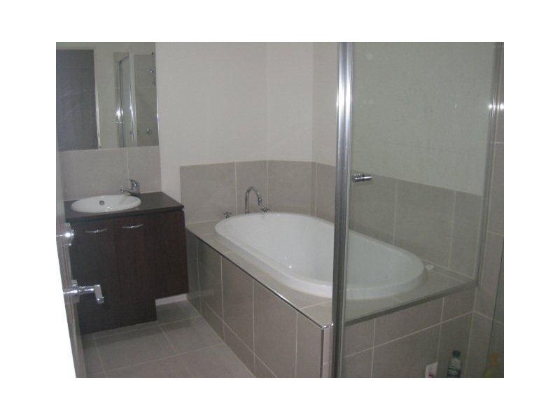 20 Falls Avenue, Craigieburn VIC 3064