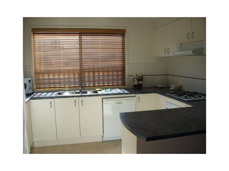 4 Mekong Place, Roxburgh Park VIC 3064