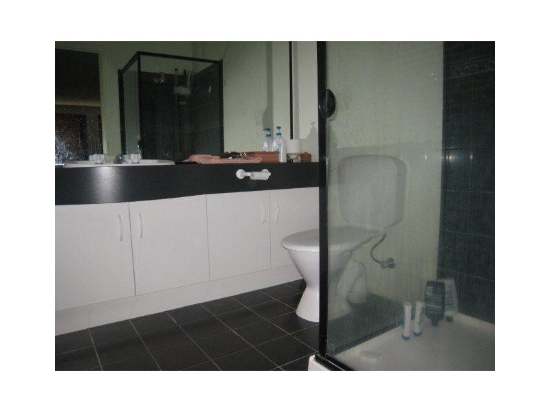 9  Mc Kenzie Cres, Roxburgh Park VIC 3064