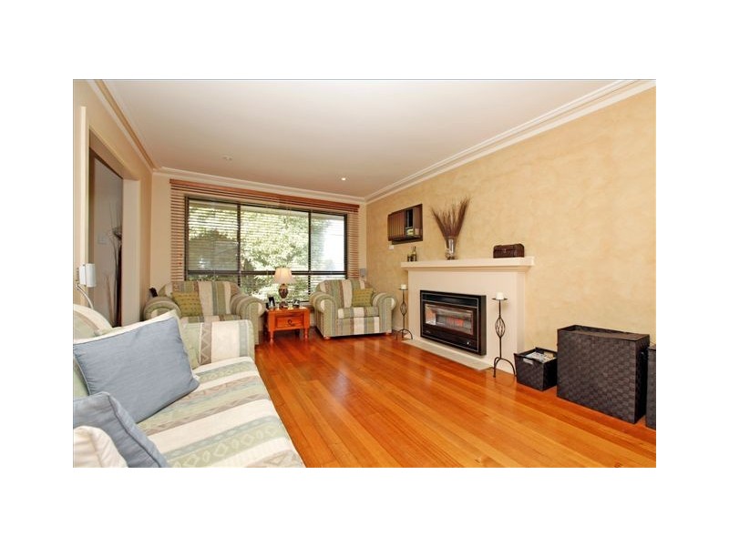 14 Dianne Avenue, Craigieburn VIC 3064