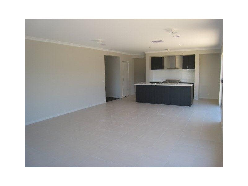 23 Grevillia Street, Craigieburn VIC 3064