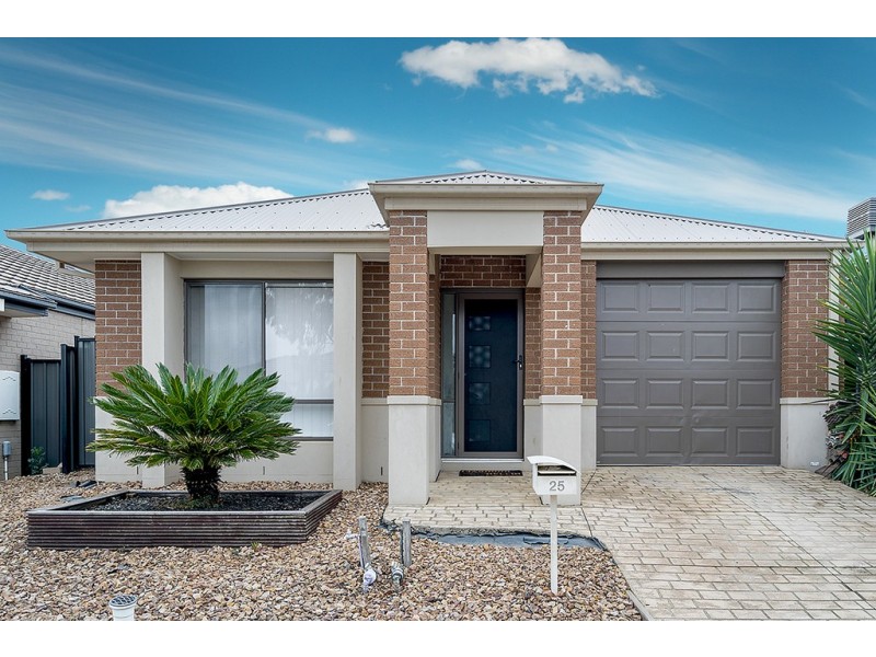 25 Domain Way, Craigieburn VIC 3064