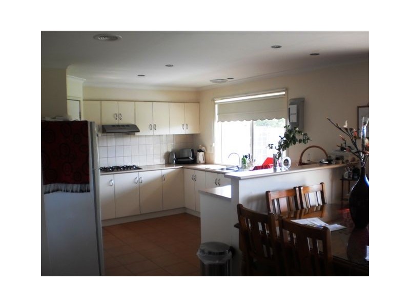 126 Mcpherson Boulevard, Roxburgh Park VIC 3064