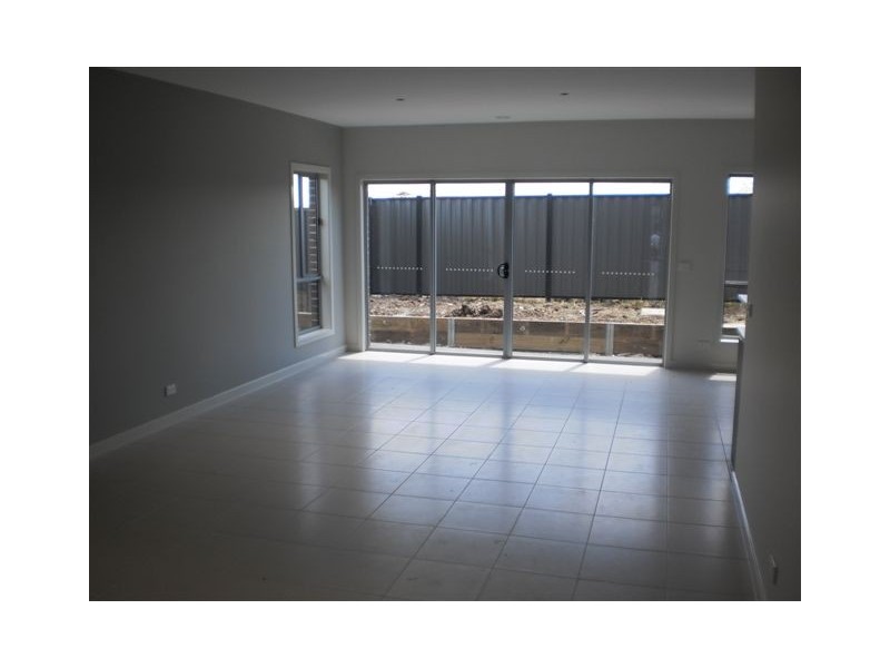 Lot 13703 Newbury Boulevard, Craigieburn VIC 3064