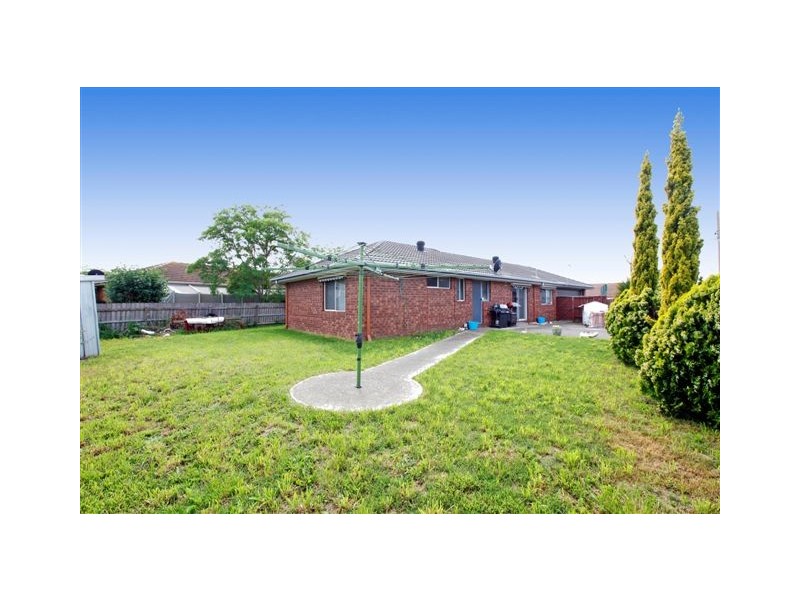 3 Bradworth Street, Craigieburn VIC 3064