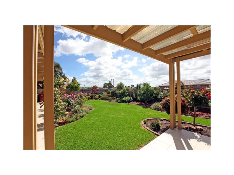 26 Banyalla Avenue, Roxburgh Park VIC 3064