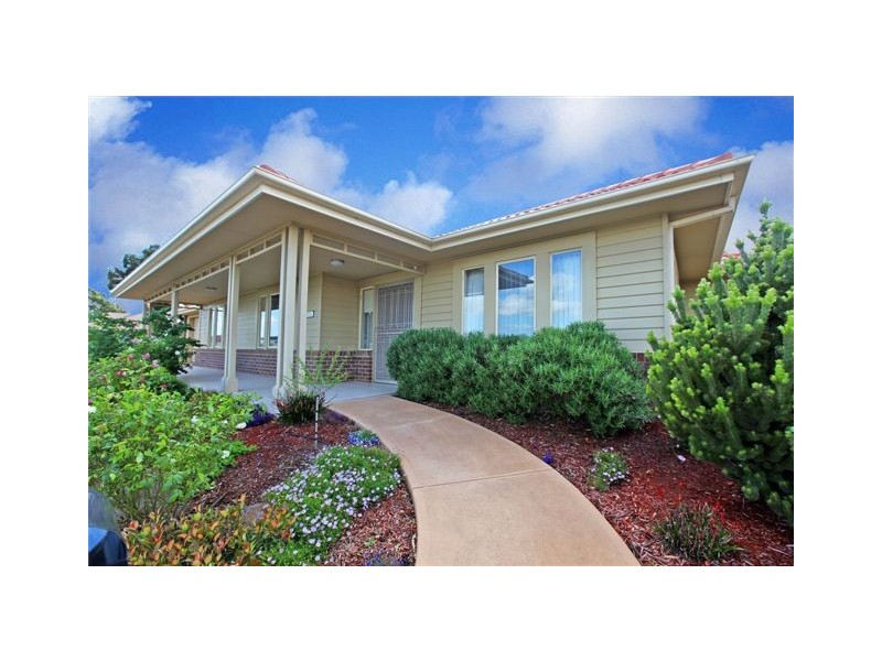 26 Banyalla Avenue, Roxburgh Park VIC 3064