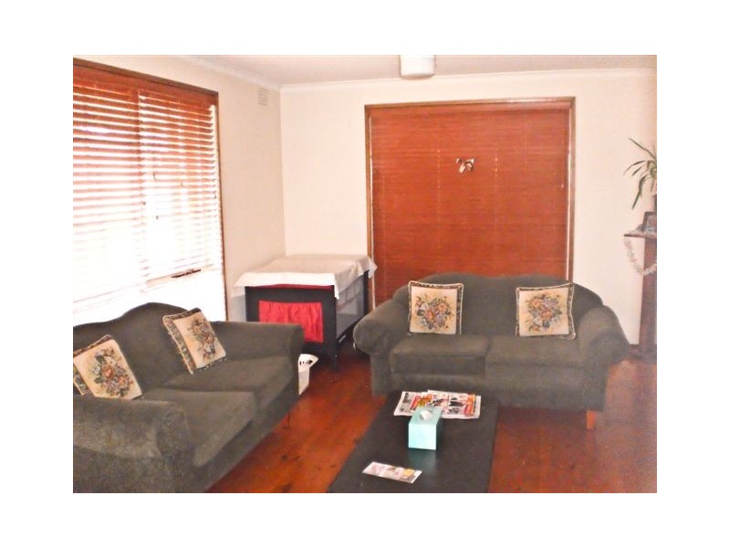 39  Carlisle Street, Craigieburn VIC 3064