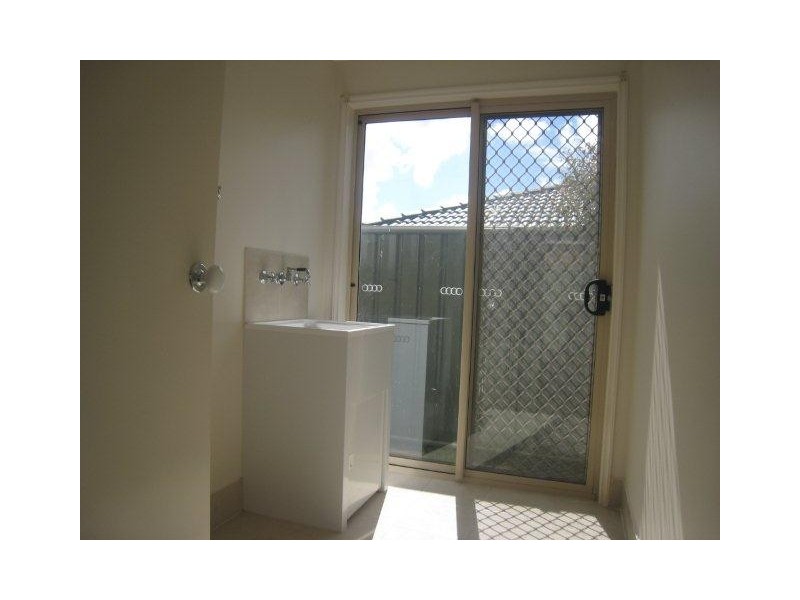 28 Hurrlingham Way, Craigieburn VIC 3064