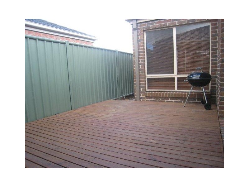 28 Hurrlingham Way, Craigieburn VIC 3064