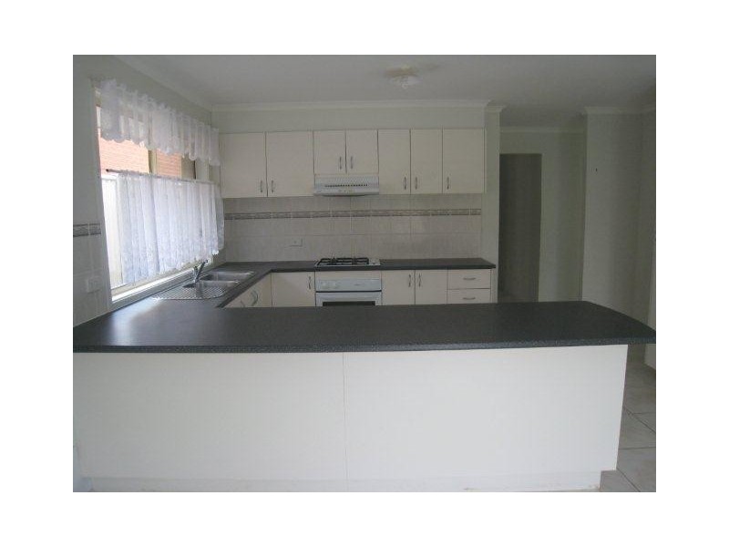 11 Creighton Way, Craigieburn VIC 3064