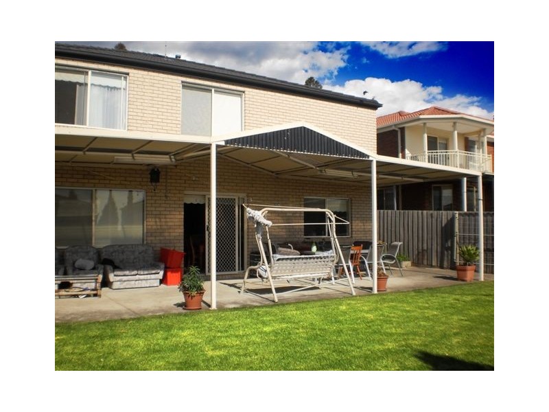 126 Mcpherson Boulevard, Roxburgh Park VIC 3064