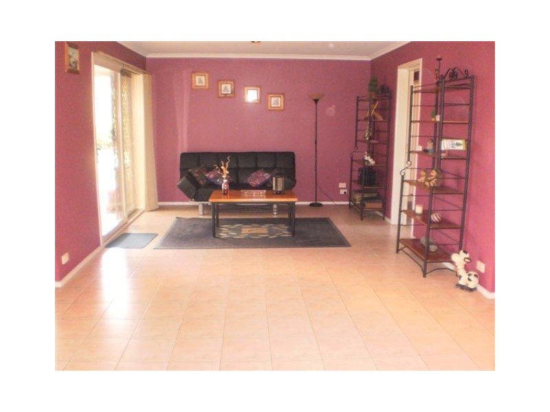 31 Pembroke Crescent, Craigieburn VIC 3064