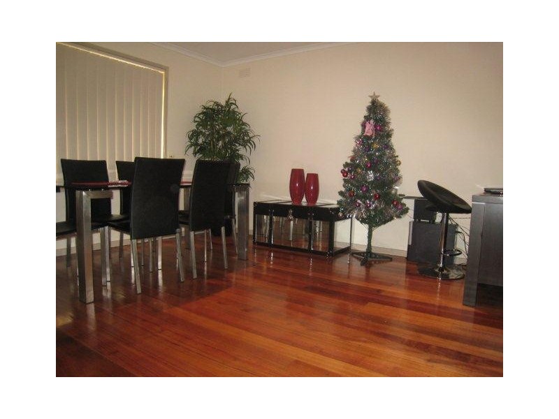 76 Hanson Road, Craigieburn VIC 3064