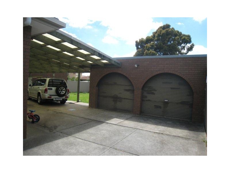 76 Hanson Road, Craigieburn VIC 3064