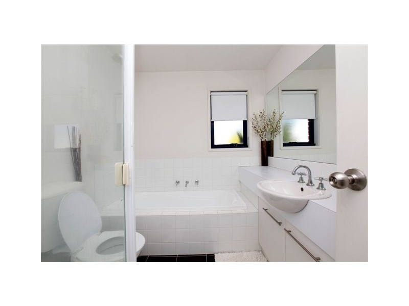 10 Gunning Lane, Craigieburn VIC 3064