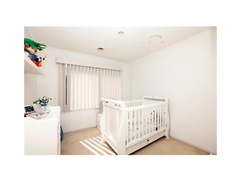 20 McNamara Avenue, Roxburgh Park VIC 3064