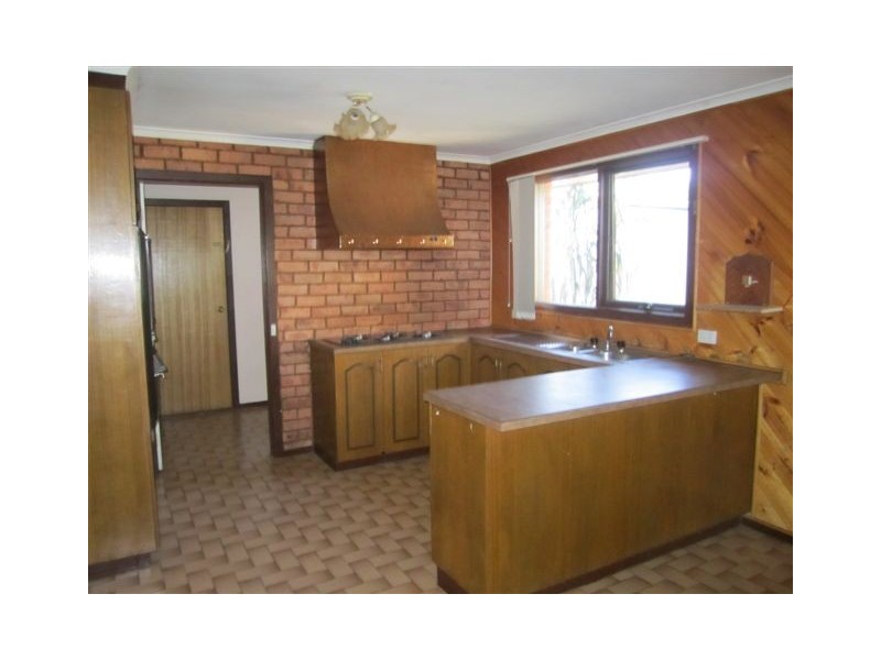 71 Hanson Road, Craigieburn VIC 3064