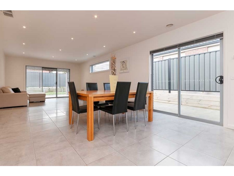 7 Watergum Avenue, Craigieburn VIC 3064