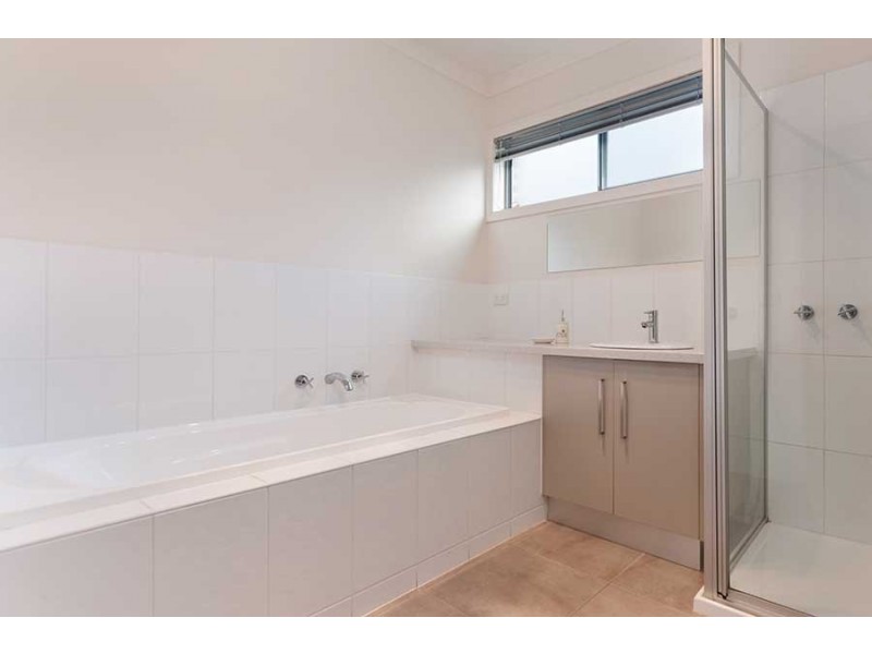 7 Watergum Avenue, Craigieburn VIC 3064