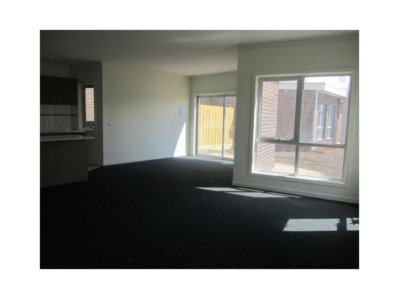 12 Burrora Way, Craigieburn VIC 3064
