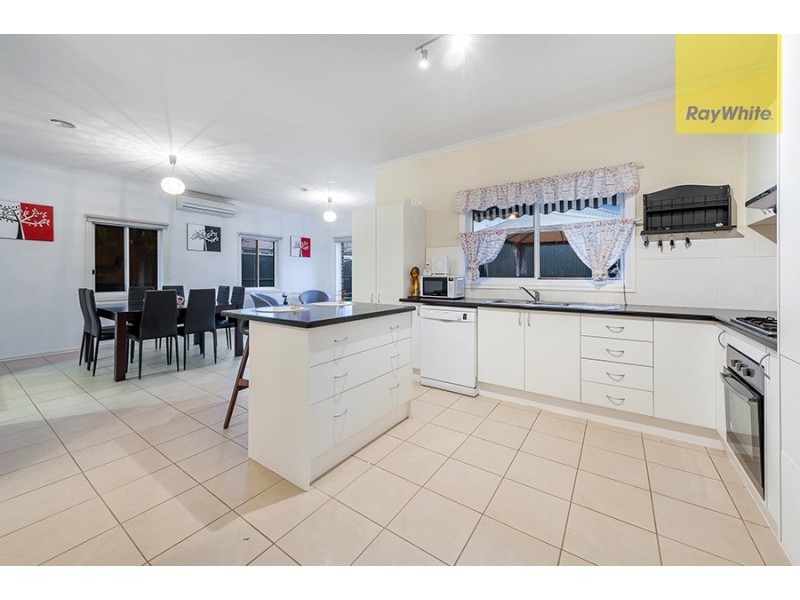 2 Cooma Lane, Craigieburn VIC 3064