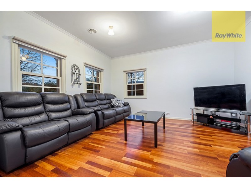 2 Cooma Lane, Craigieburn VIC 3064