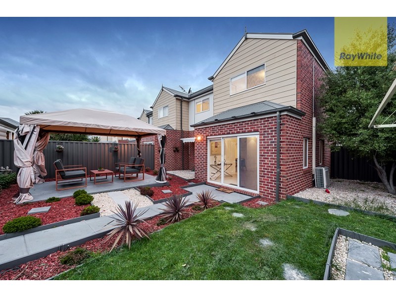 2 Cooma Lane, Craigieburn VIC 3064
