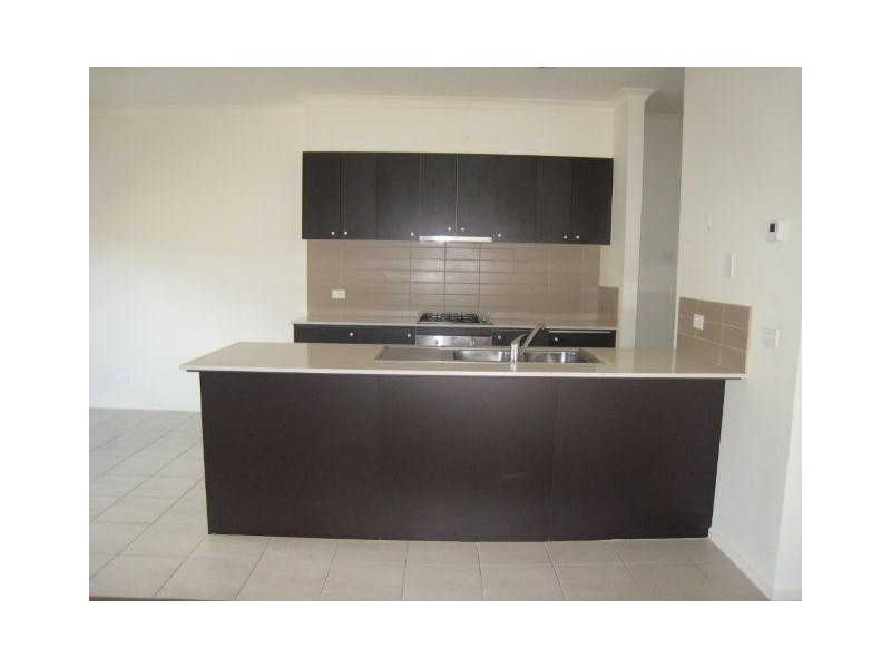 17 Ardsley cct, Craigieburn VIC 3064