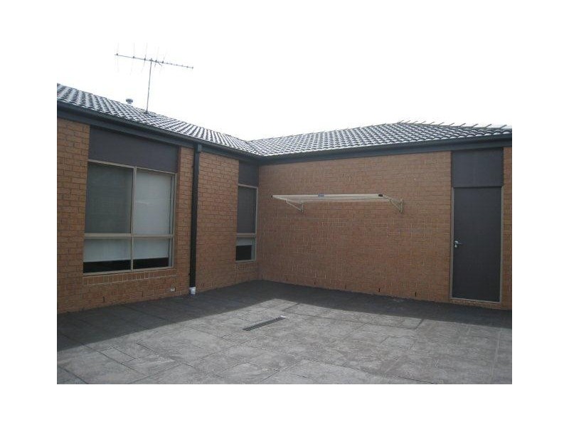 17 Ardsley cct, Craigieburn VIC 3064