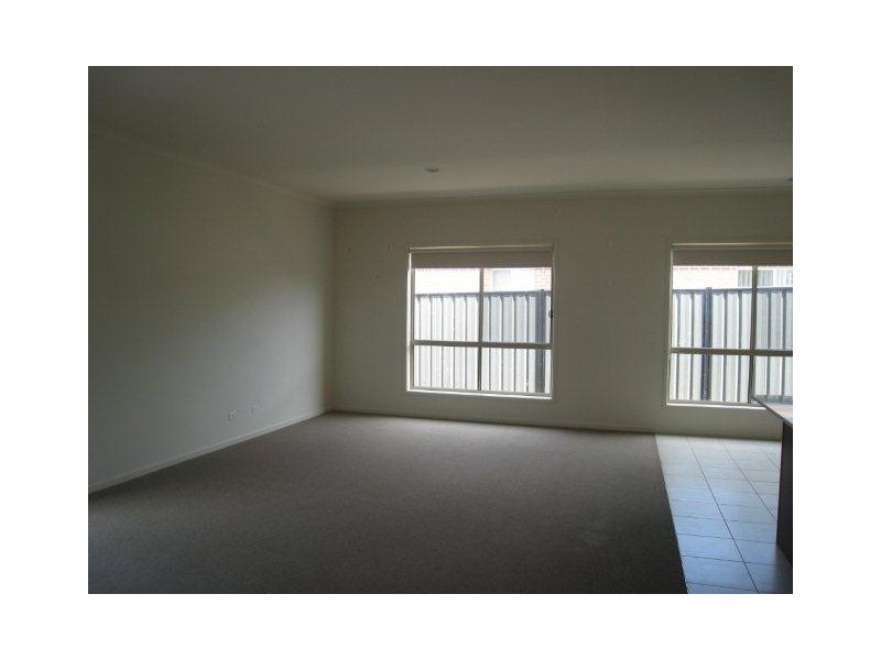 17 Ardsley cct, Craigieburn VIC 3064