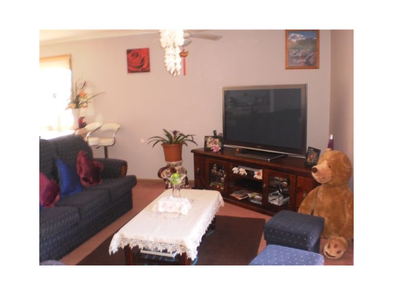 2 Hayle Court, Craigieburn VIC 3064