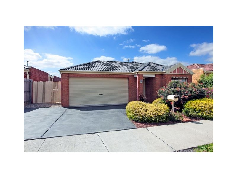 17 Merrivale Place, Roxburgh Park VIC 3064