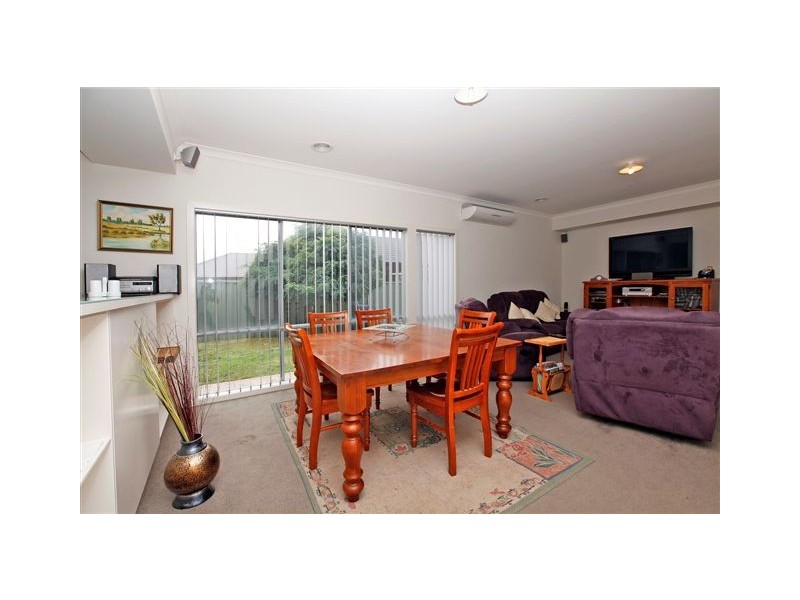 72 Malcolm Creek Parade, Craigieburn VIC 3064