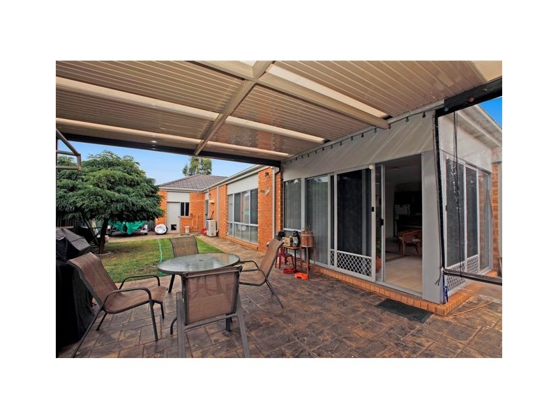 72 Malcolm Creek Parade, Craigieburn VIC 3064