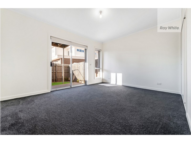 6 Jarrah Place, Craigieburn VIC 3064