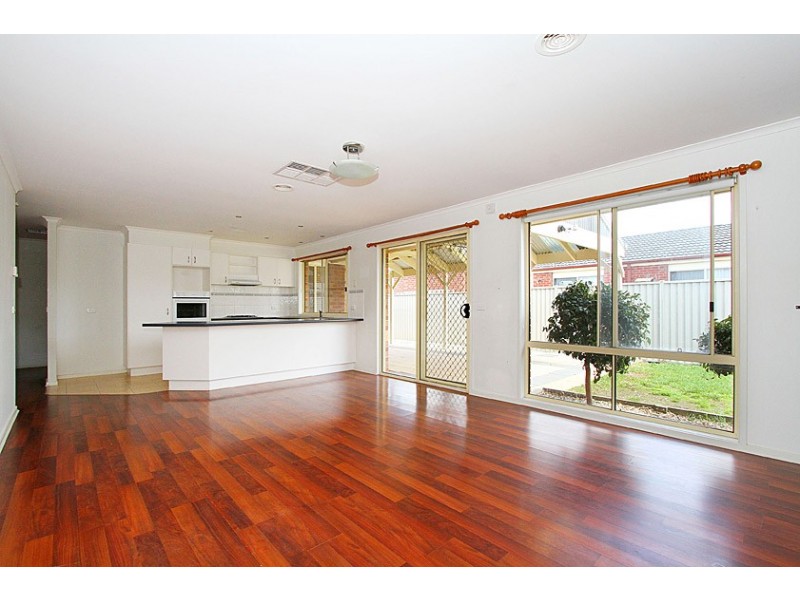 40 Emerald Circuit, Craigieburn VIC 3064