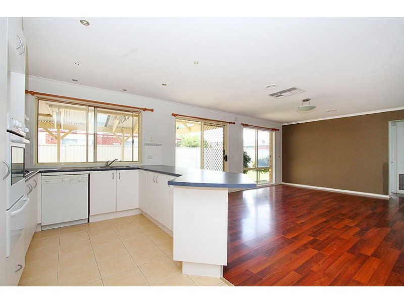 40 Emerald Circuit, Craigieburn VIC 3064