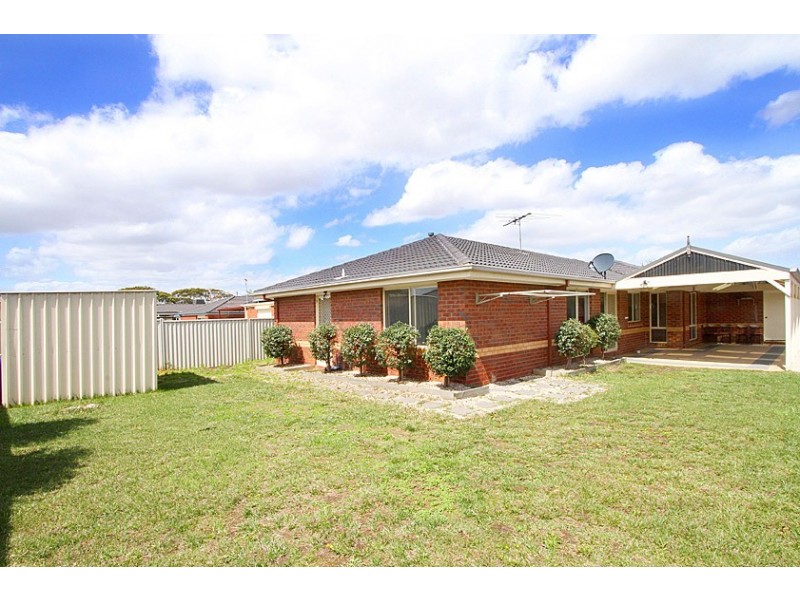 40 Emerald Circuit, Craigieburn VIC 3064