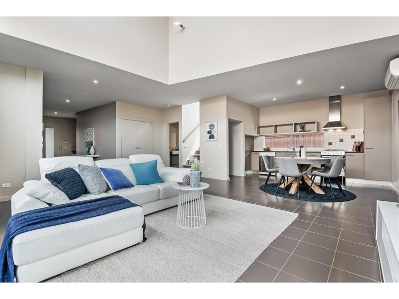 5 Tiree Lane, Craigieburn VIC 3064