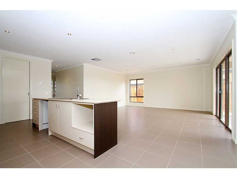 25 Lithgow Street, Beveridge VIC 3753