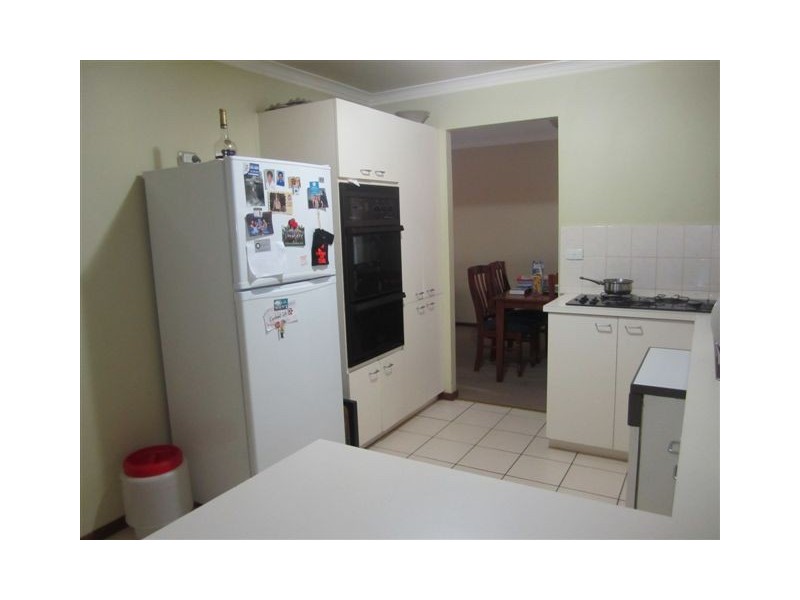 63 Northleigh Avenue, Craigieburn VIC 3064
