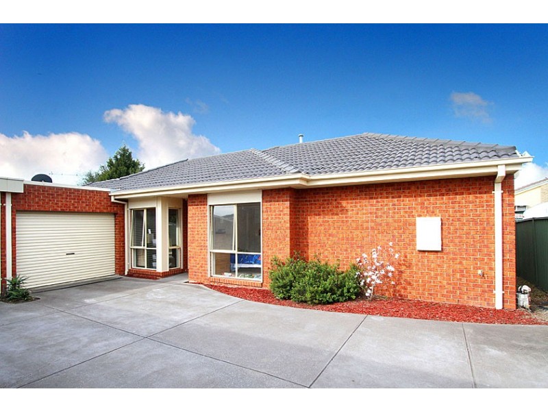 2/44 Spurr Street, Craigieburn VIC 3064